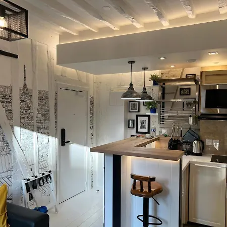 Au Passage Des Marais - Centre * Paris